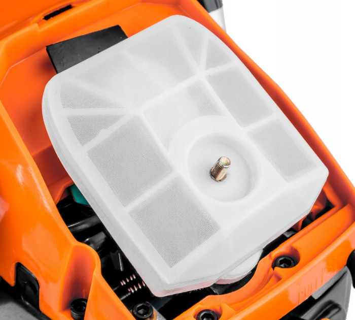 Ланцюгова бензинова Wuber пила із двотактним двигуном для обрізки дерев та гілок 4.5 к.с 1 ланцюг і 1 шина 40 см